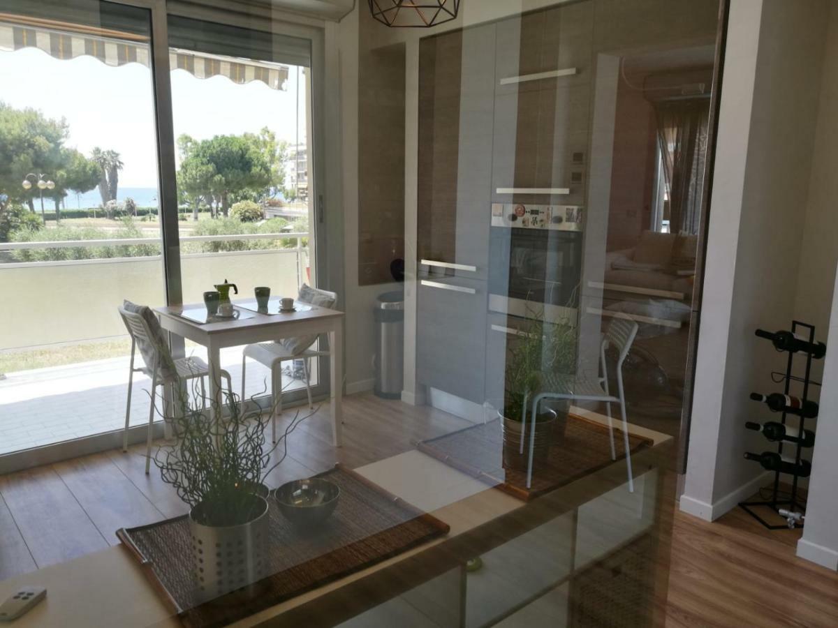 Ferienwohnung Mare 3 Ventimiglia Exterior foto